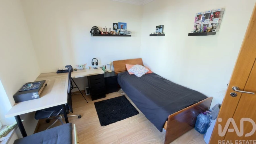 Moradia T4 para Venda em Santo Isidoro Foto 11