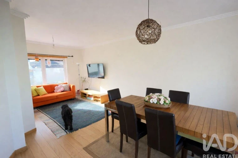 Moradia T4 para Venda em Santo Isidoro Foto 7