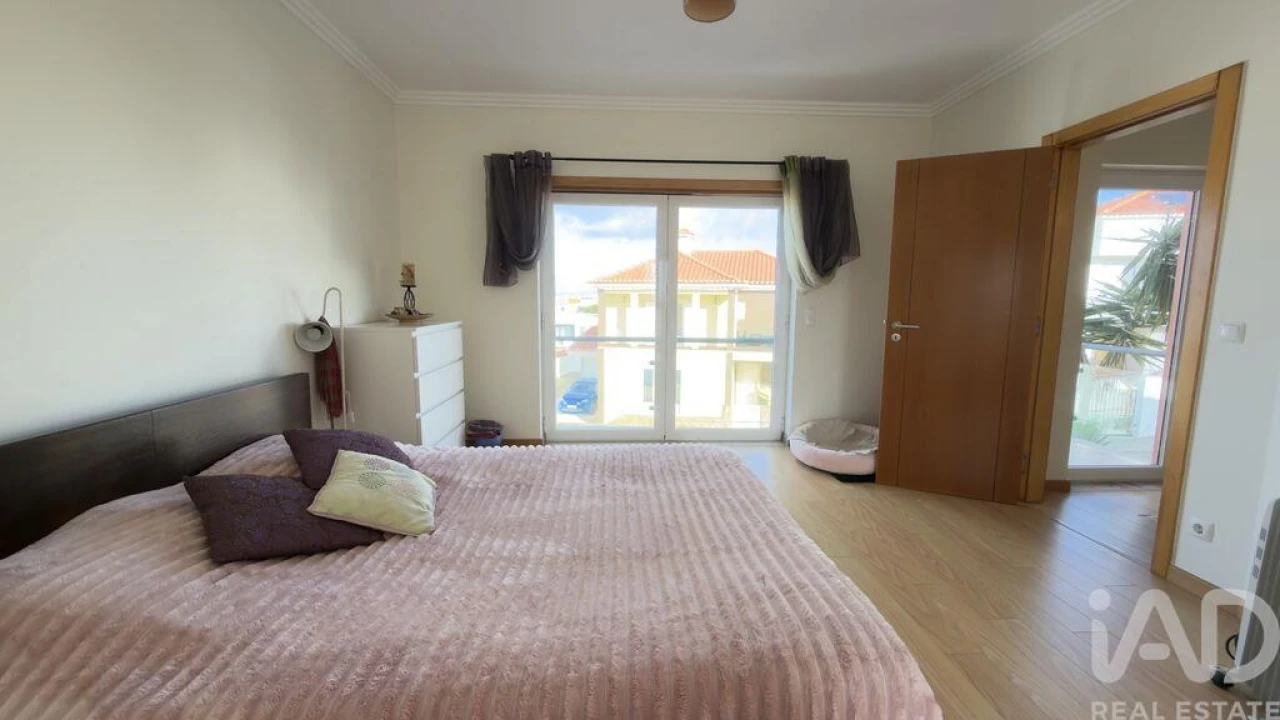 Moradia T4 para Venda em Santo Isidoro Foto 19