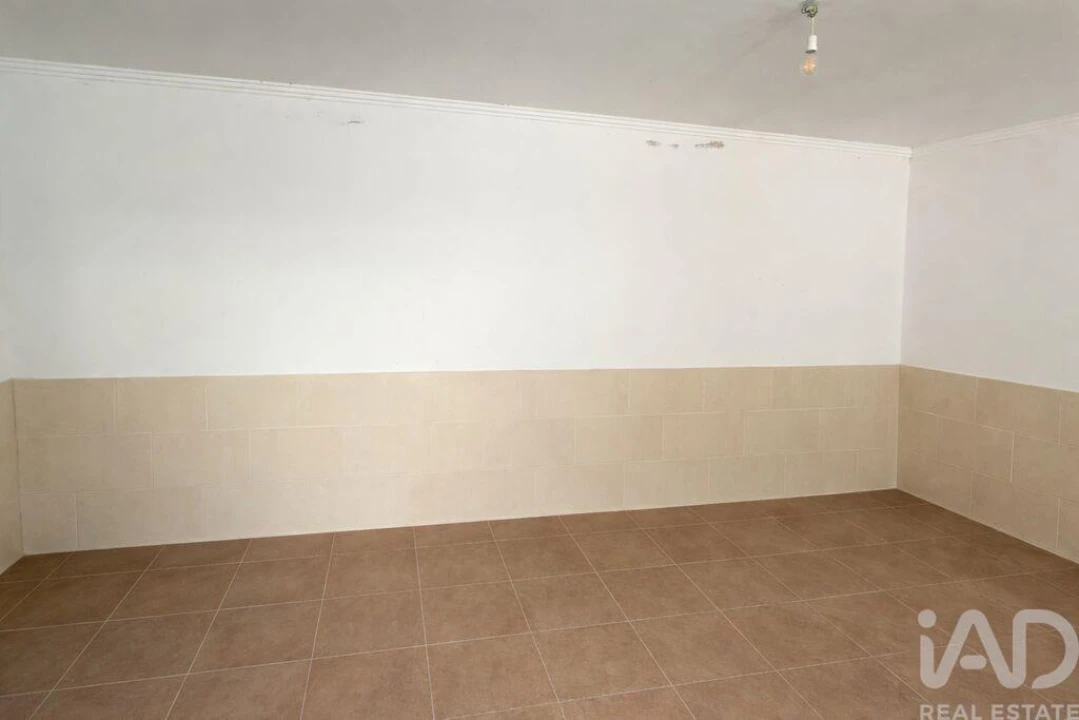 Moradia T4 para Venda em Santo Isidoro Foto 30