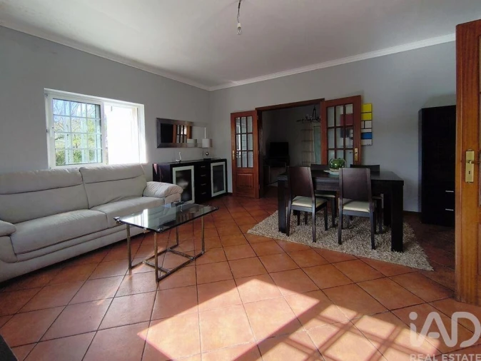 Moradia T3 para Venda em Lamas Foto 3