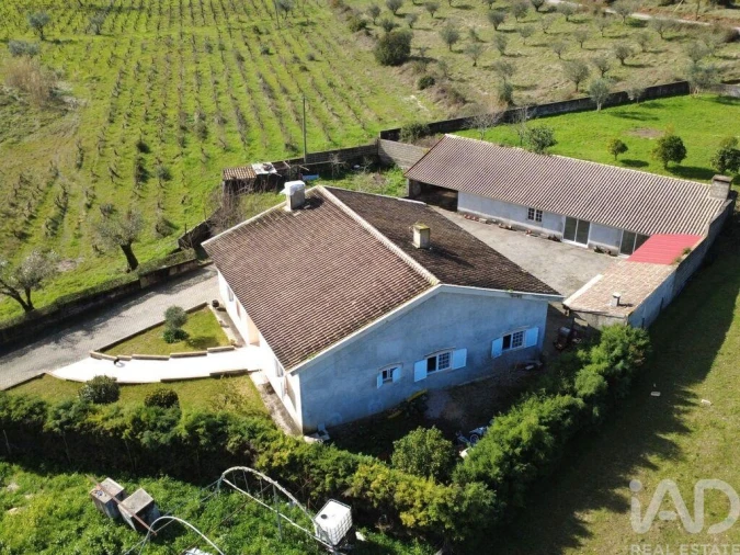 Moradia T3 para Venda em Lamas Foto 40