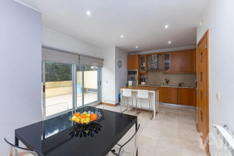 Moradia T4 para Venda em Alfena Foto 6