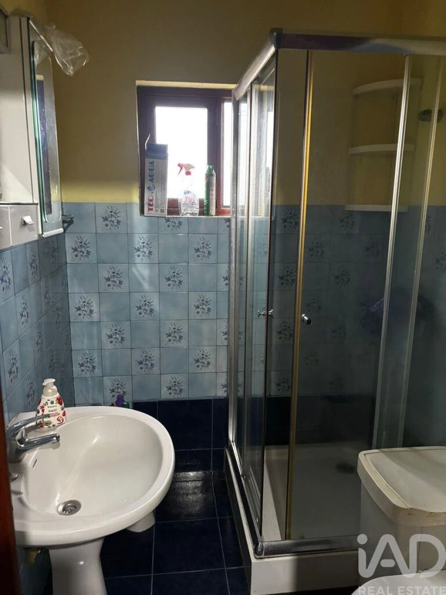 Moradia T2 para Venda em Covas e Vila Nova de Oliveirinha Foto 7