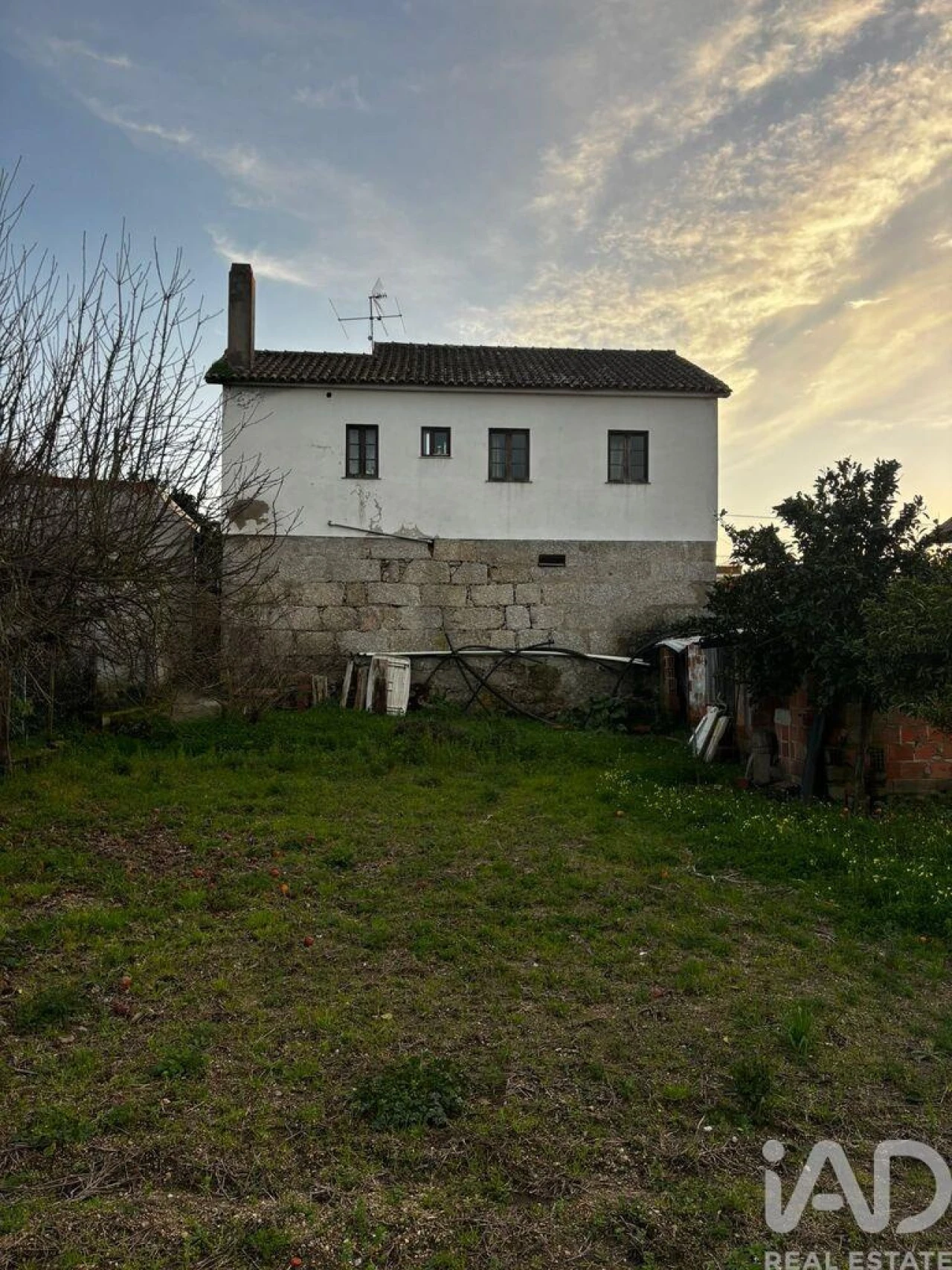 Moradia T2 para Venda em Covas e Vila Nova de Oliveirinha Foto 4