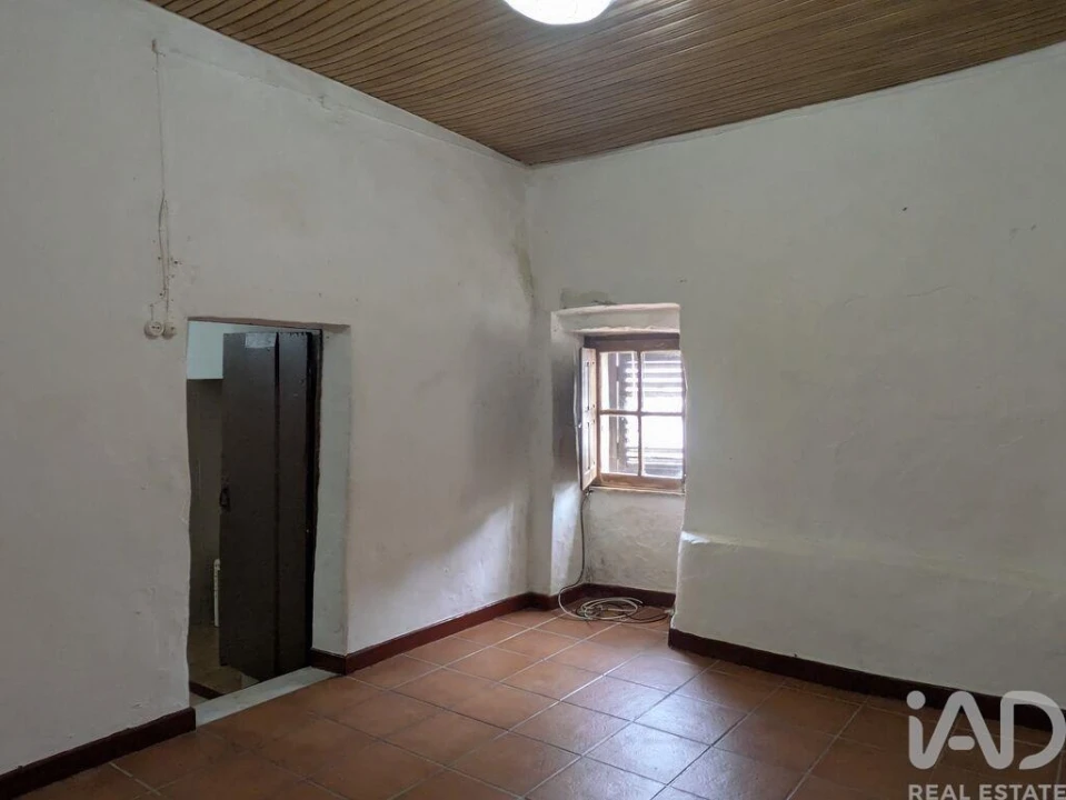 Moradia T1 para Venda em São Bento do Cortiço e Santo Estêvão Foto 5