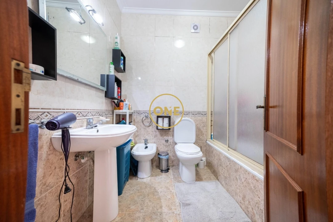 Apartamento T3 para Venda em Meinedo Foto 12