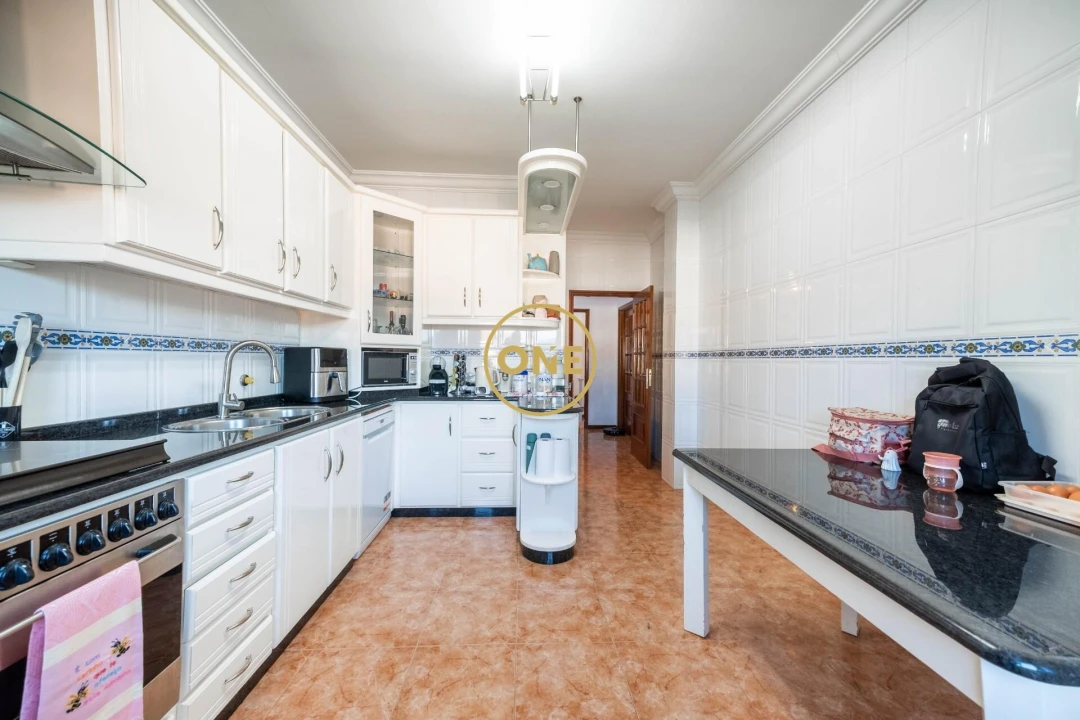 Apartamento T3 para Venda em Meinedo Foto 8