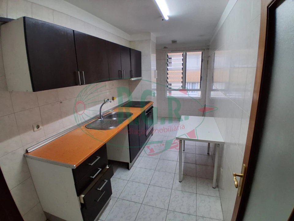 Apartamento T3 para Venda em Baguim do Monte (Rio Tinto) Foto 7