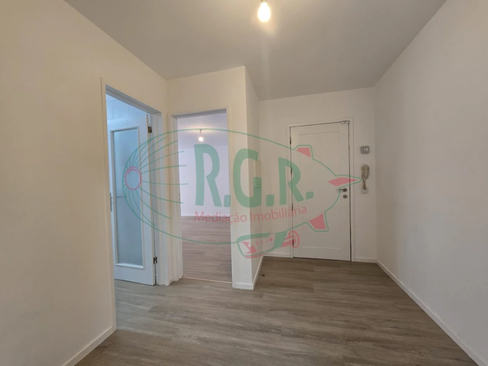 Apartamento T3 para Venda em Baguim do Monte (Rio Tinto) Foto 2