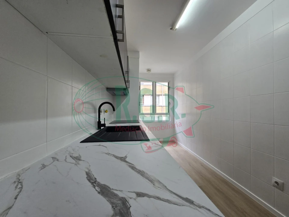 Apartamento T3 para Venda em Baguim do Monte (Rio Tinto) Foto 6