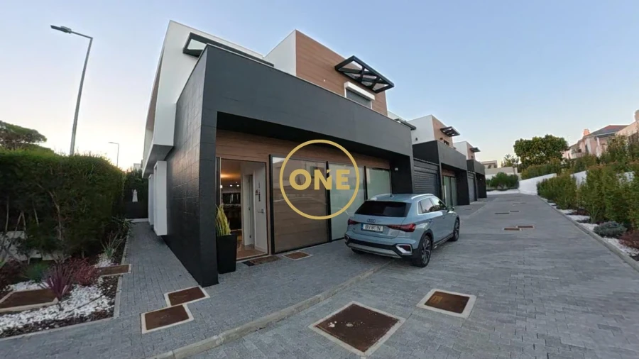 Moradia T4 para Venda em Cascais e Estoril