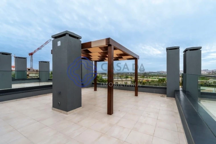 Moradia T4 para Venda em Montenegro Foto 67