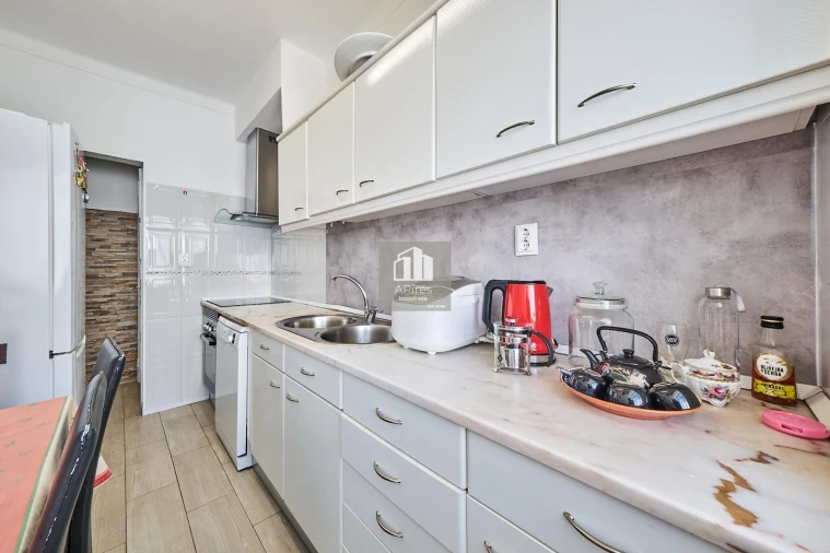 Apartamento T3 para Venda em Costa da Caparica Foto 20