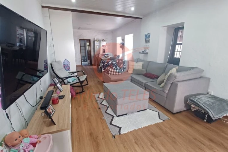 Moradia T2 para Venda em Santo Amaro Foto 8