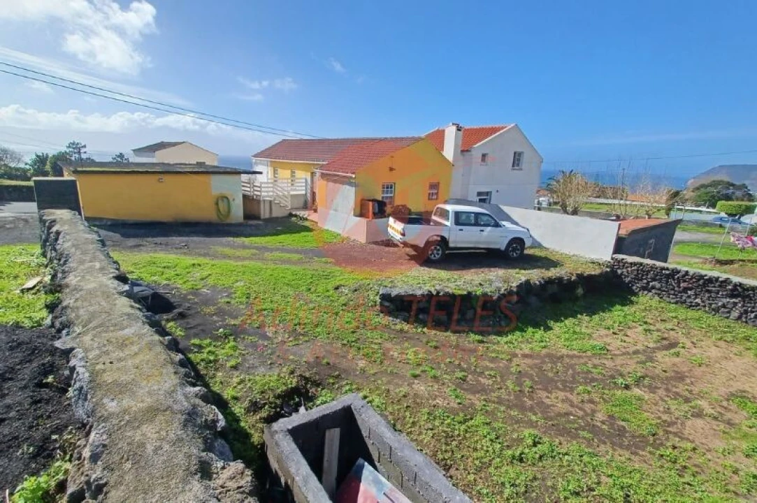 Moradia T2 para Venda em Santo Amaro Foto 22