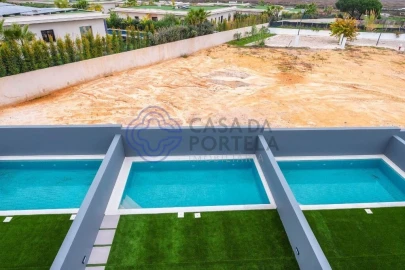 Moradia T4 para Venda em Montenegro