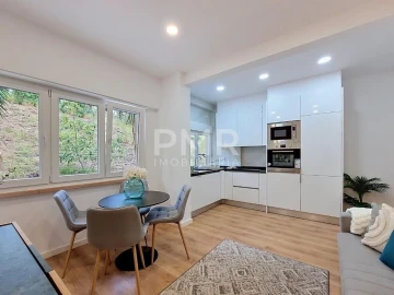Apartamento T2 para Venda em Benfica