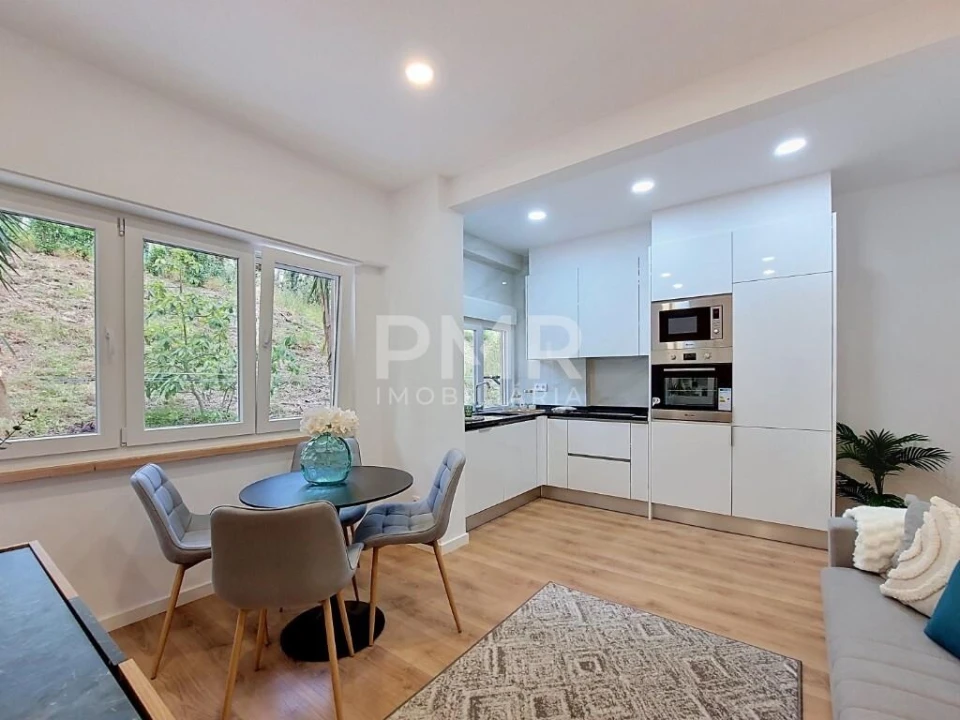 Apartamento T2 para Venda em Benfica Foto 16