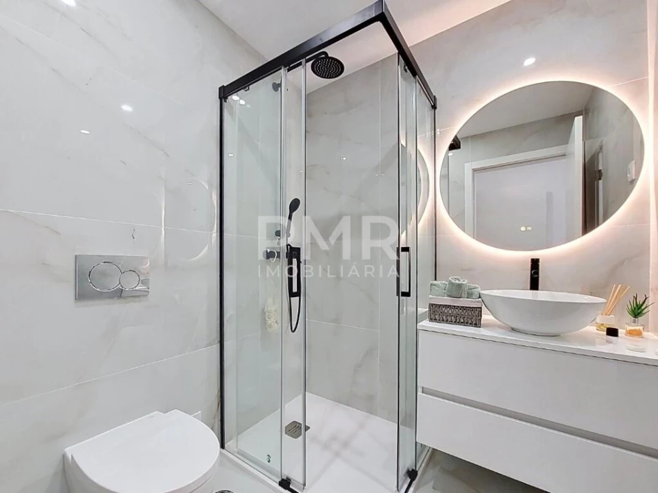 Apartamento T2 para Venda em Benfica Foto 6