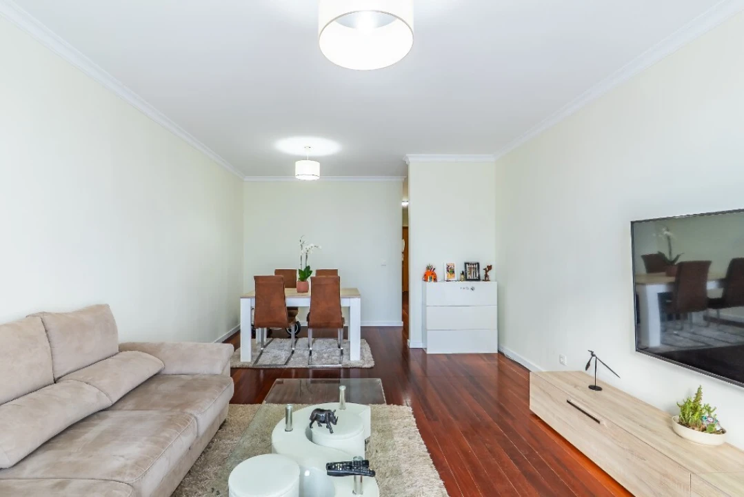 Apartamento T2 para Venda em Caniço Foto 6