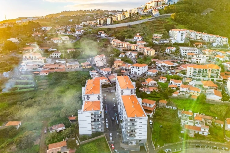 Apartamento T2 para Venda em Caniço Foto 64