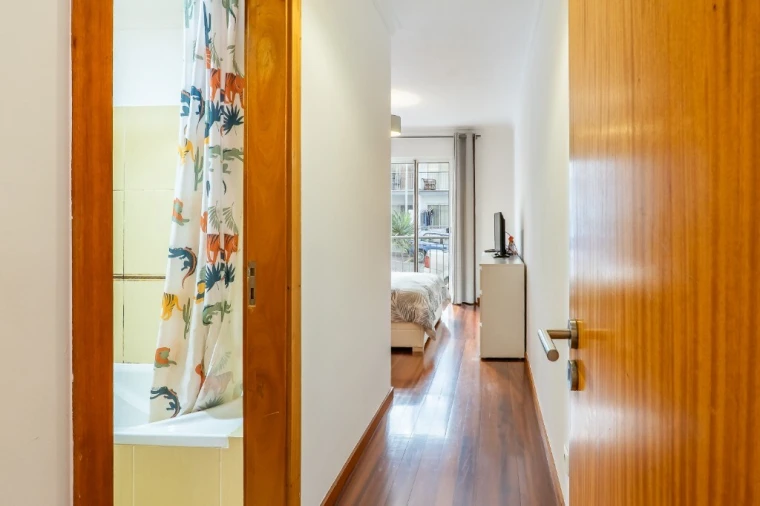 Apartamento T2 para Venda em Caniço Foto 18