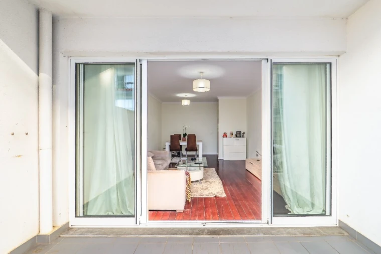 Apartamento T2 para Venda em Caniço Foto 8