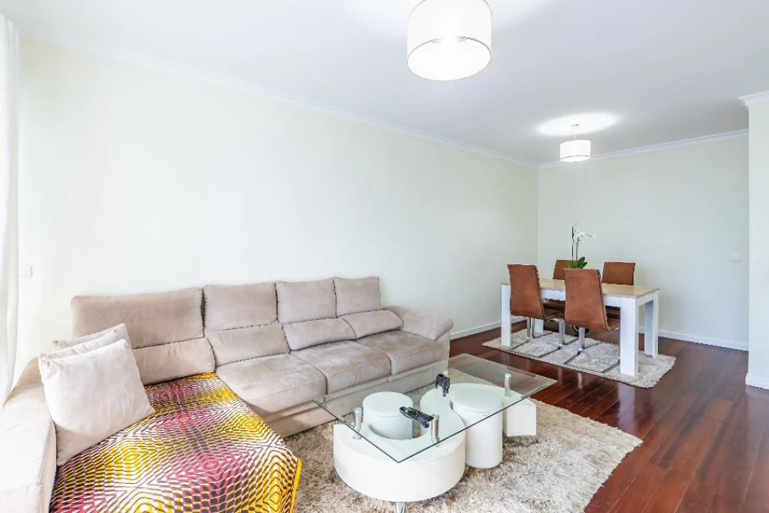 Apartamento T2 para Venda em Caniço Foto 7