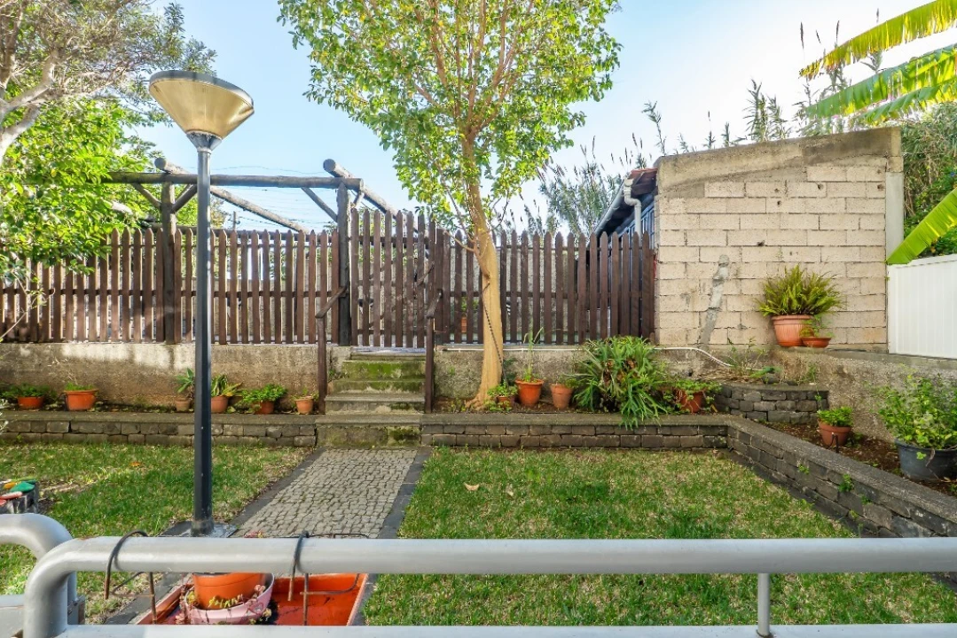 Apartamento T2 para Venda em Caniço Foto 36