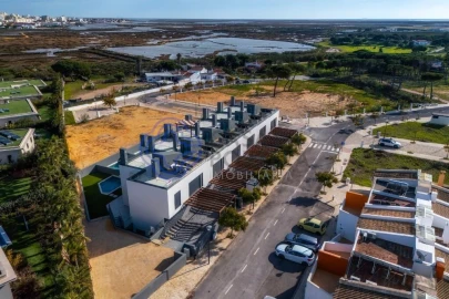 Moradia T4 para Venda em Montenegro