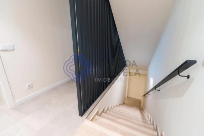 Moradia T4 para Venda em Montenegro