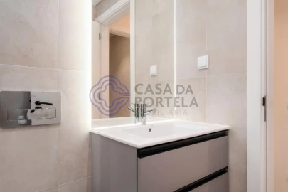 Moradia T4 para Venda em Montenegro