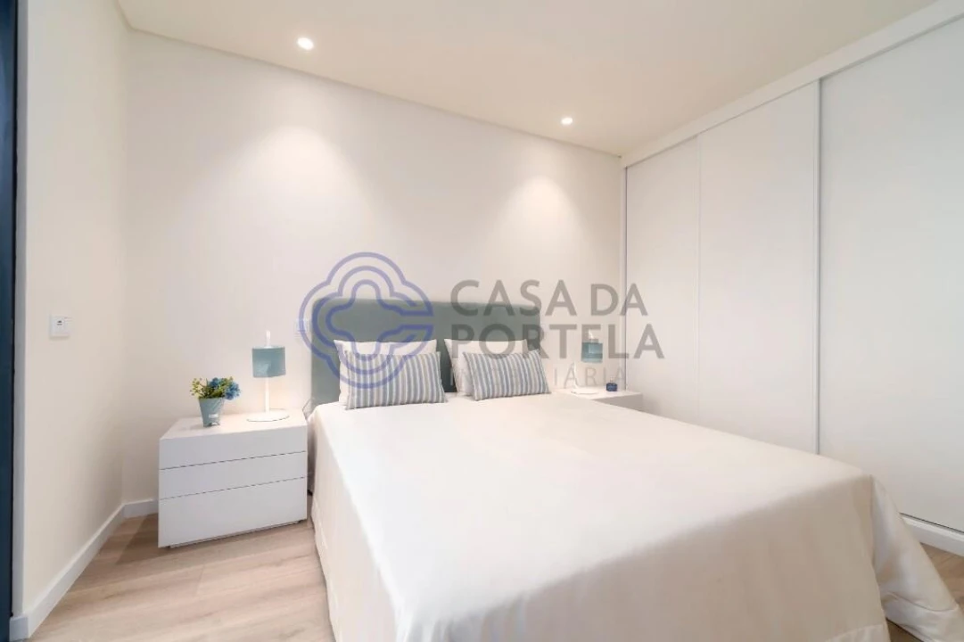 Moradia T4 para Venda em Montenegro Foto 16