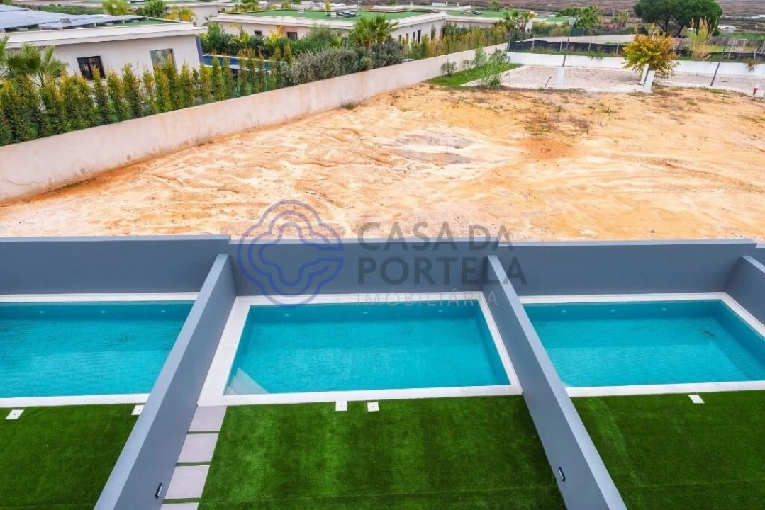Moradia T4 para Venda em Montenegro Foto 64