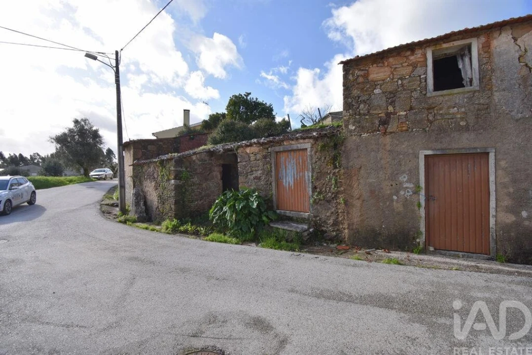 Moradia T3 para Venda em Cumeeira Foto 7