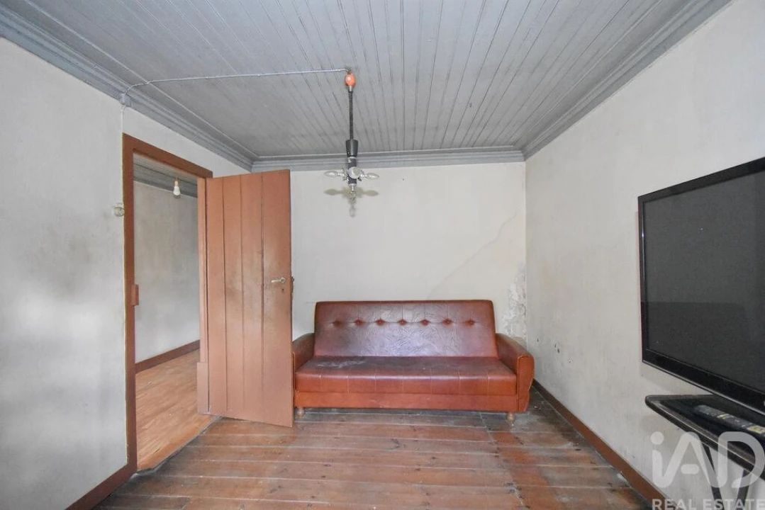 Moradia T3 para Venda em Cumeeira Foto 5