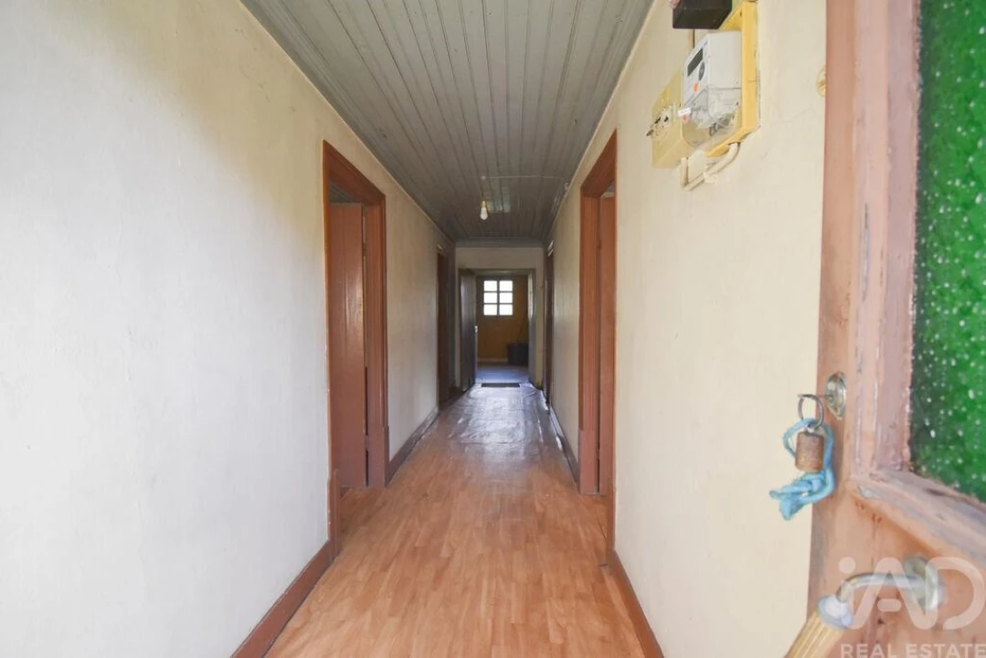 Moradia T3 para Venda em Cumeeira Foto 4