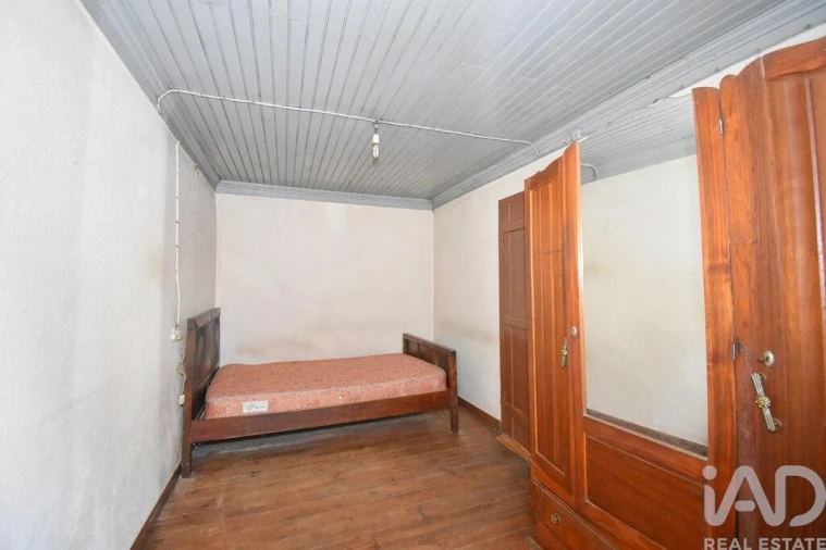 Moradia T3 para Venda em Cumeeira Foto 8