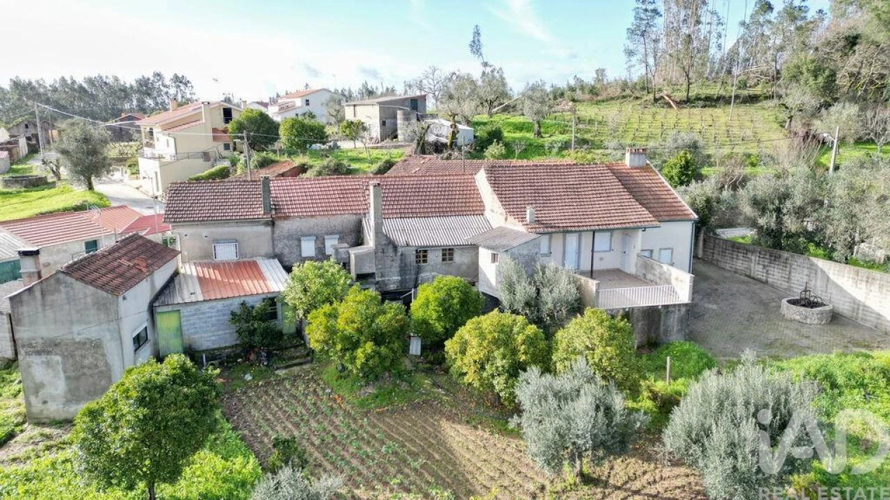 Moradia T3 para Venda em Cumeeira Foto 32