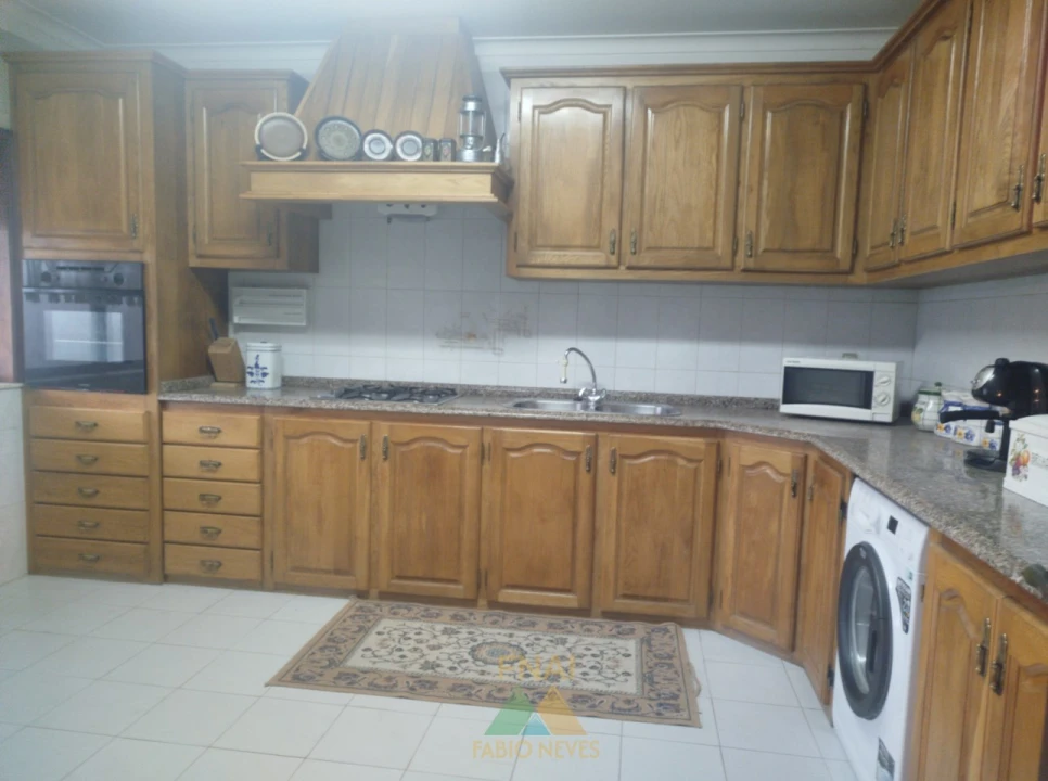 Moradia T3 para Venda em Chafe Foto 10