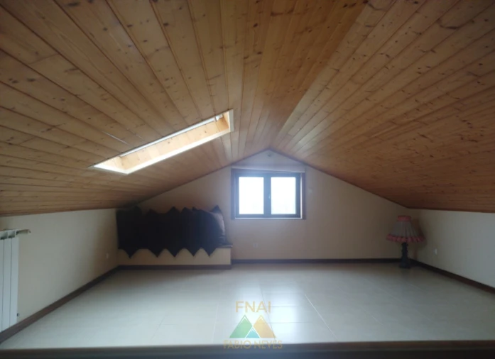 Moradia T3 para Venda em Chafe Foto 9