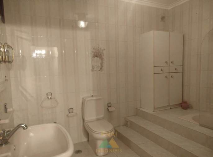 Moradia T3 para Venda em Chafe Foto 12