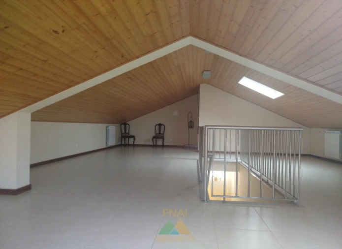 Moradia T3 para Venda em Chafe Foto 17