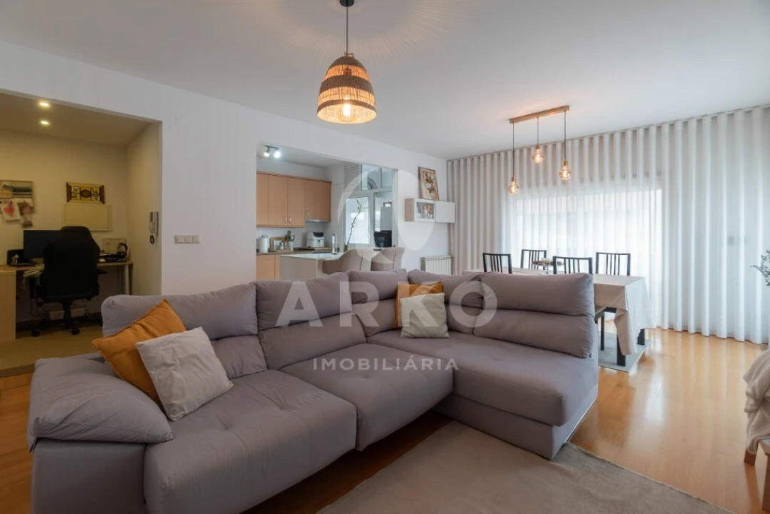 Apartamento T3 para Venda em Rio Tinto Foto 1