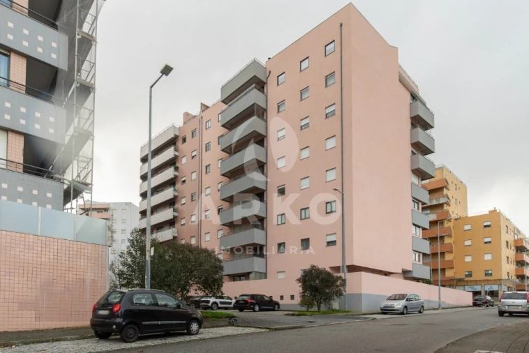 Apartamento T3 para Venda em Rio Tinto Foto 25