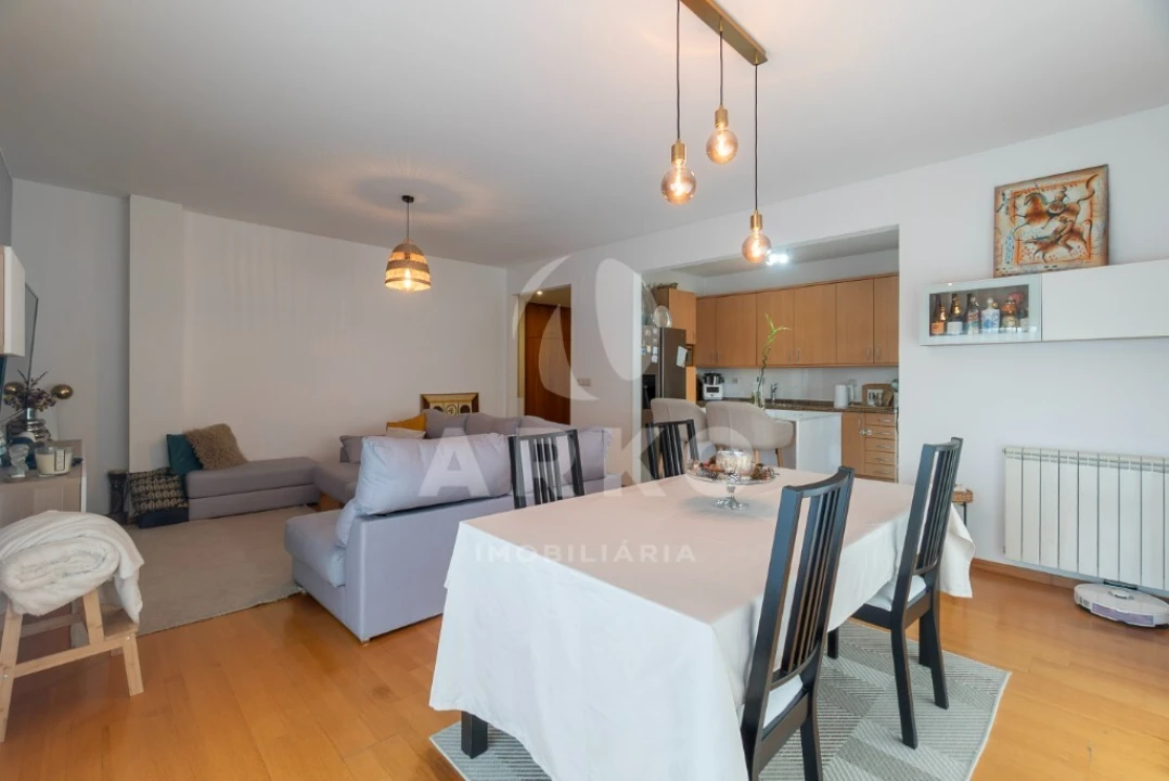 Apartamento T3 para Venda em Rio Tinto Foto 2