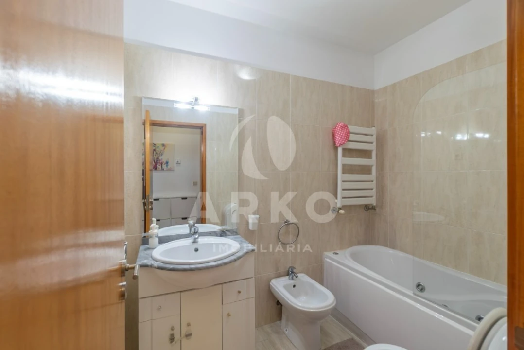 Apartamento T3 para Venda em Rio Tinto Foto 21