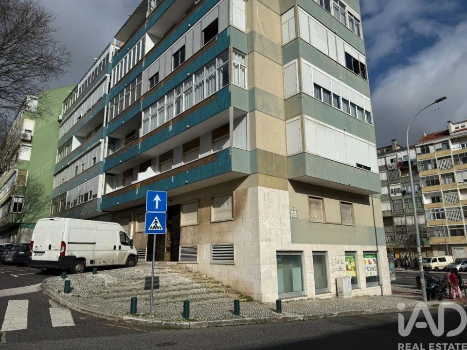 Apartamento T3 para Venda em Alfragide Foto 10