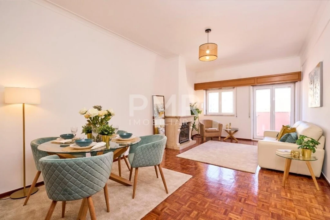 Apartamento T4 para Venda em Lumiar Foto 1